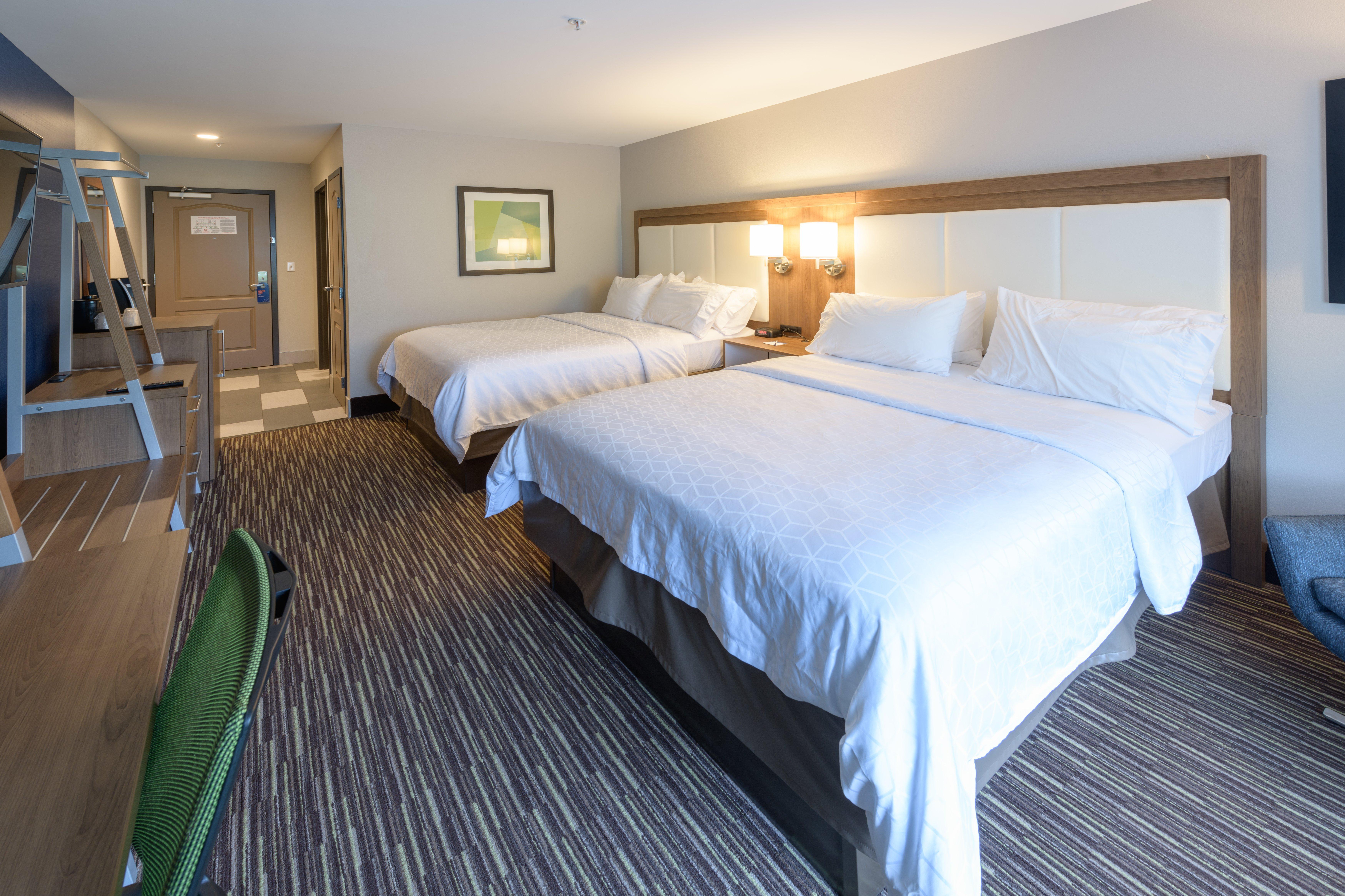 Holiday Inn Express & Suites Jamestown By Ihg Exterior photo